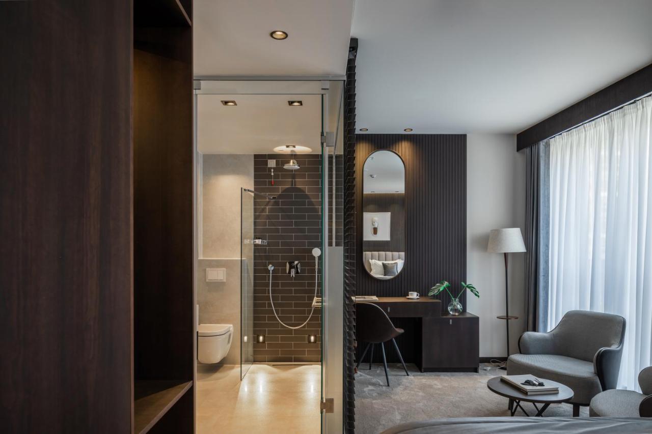 Derand Hotel Приштина Экстерьер фото