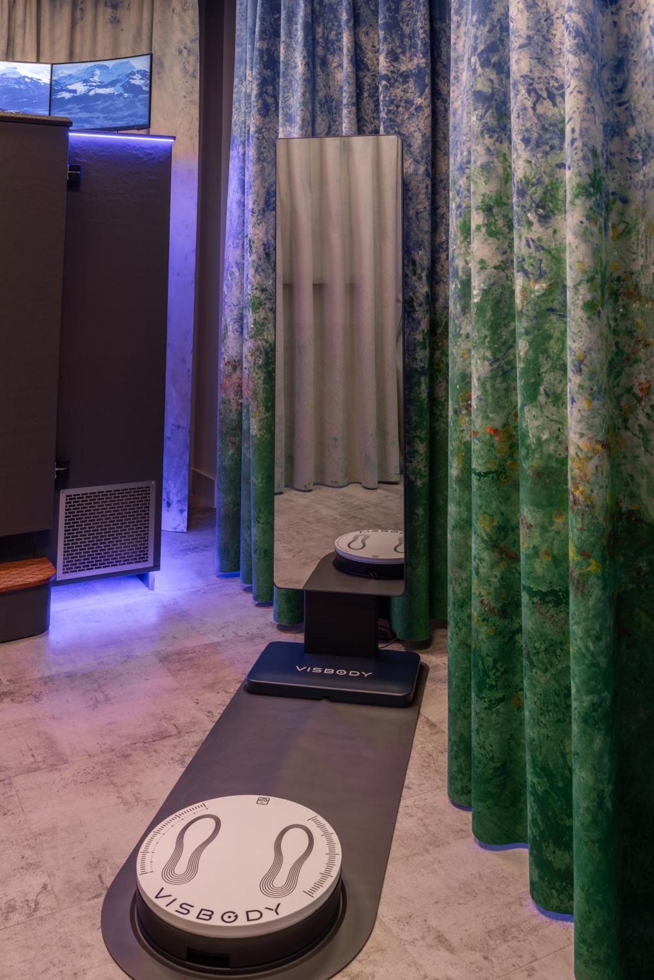 Derand Hotel Приштина Экстерьер фото