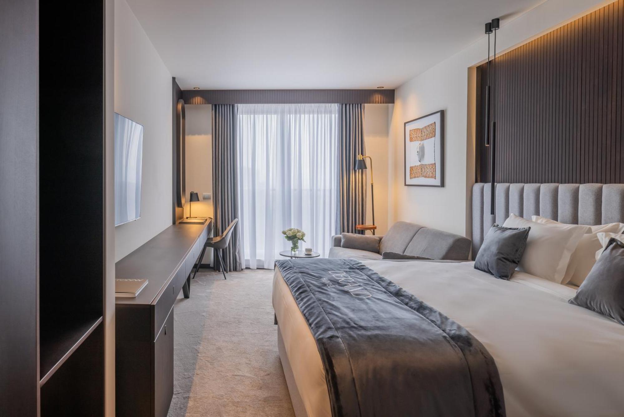 Derand Hotel Приштина Экстерьер фото