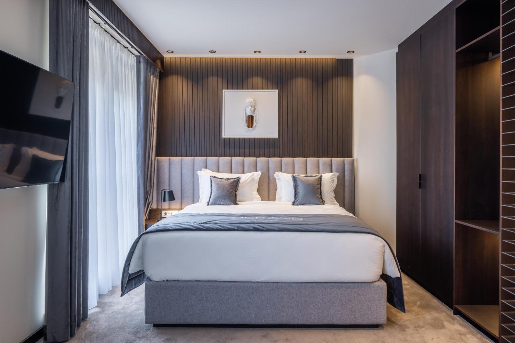 Derand Hotel Приштина Экстерьер фото