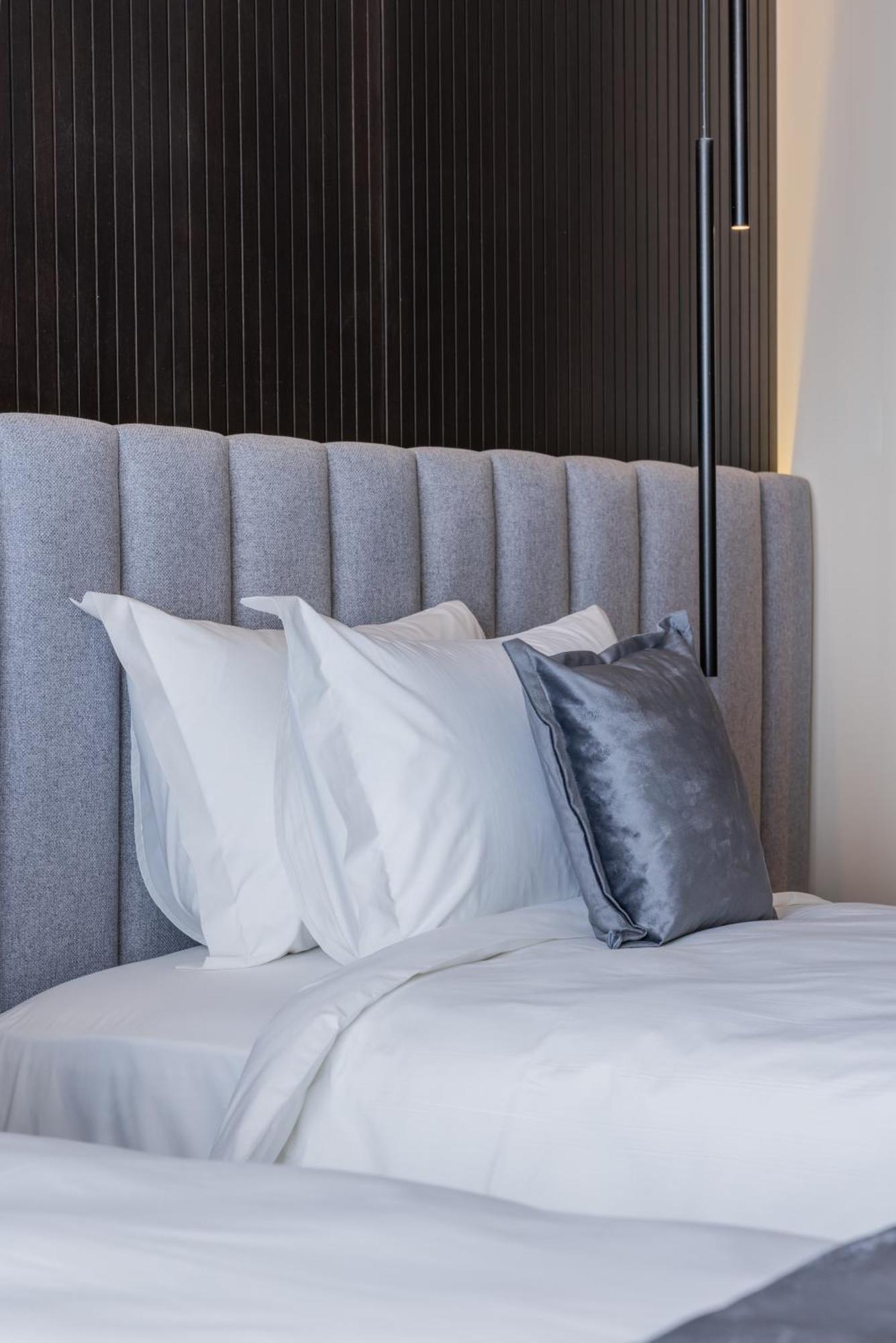 Derand Hotel Приштина Экстерьер фото
