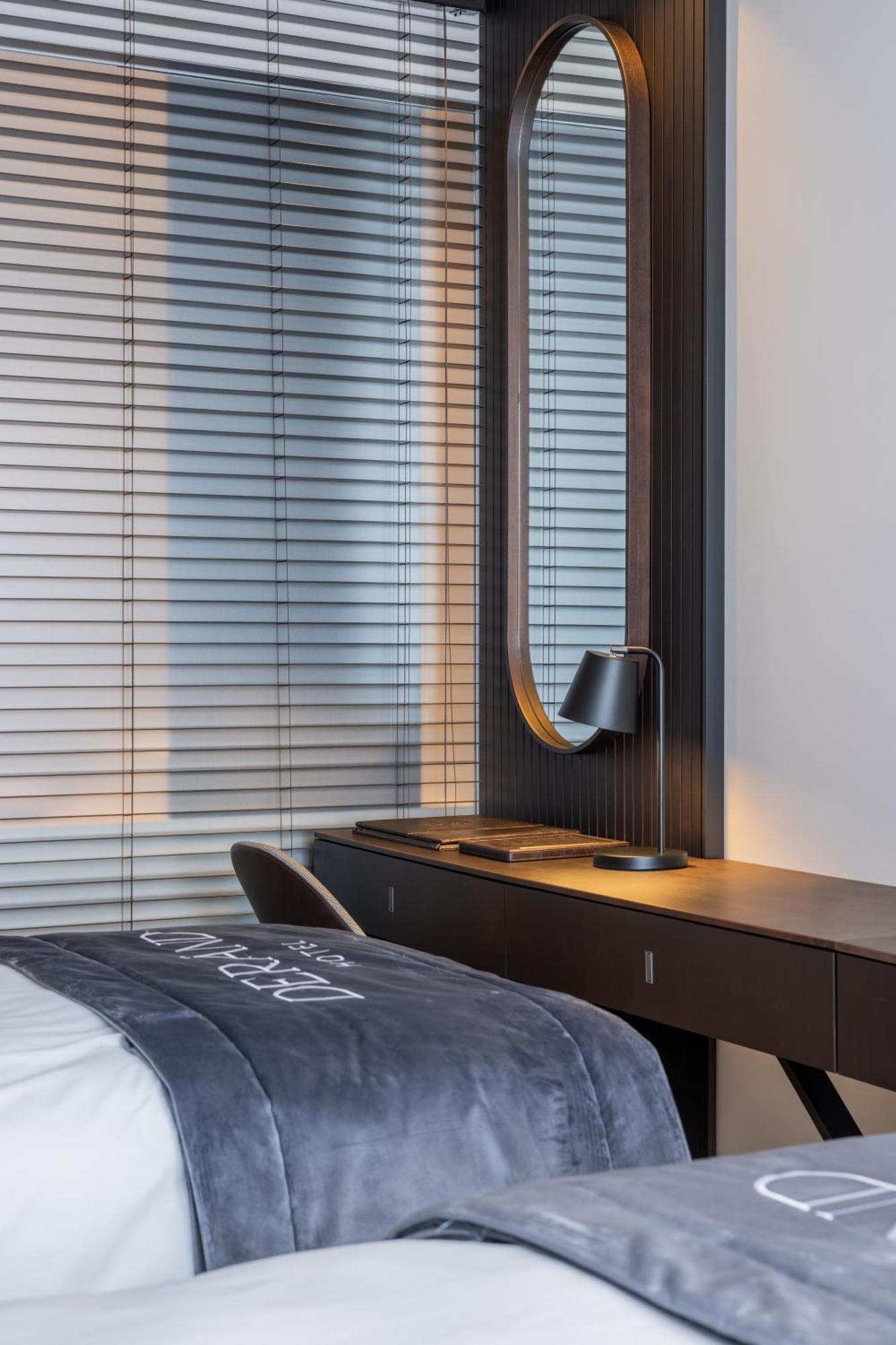 Derand Hotel Приштина Экстерьер фото