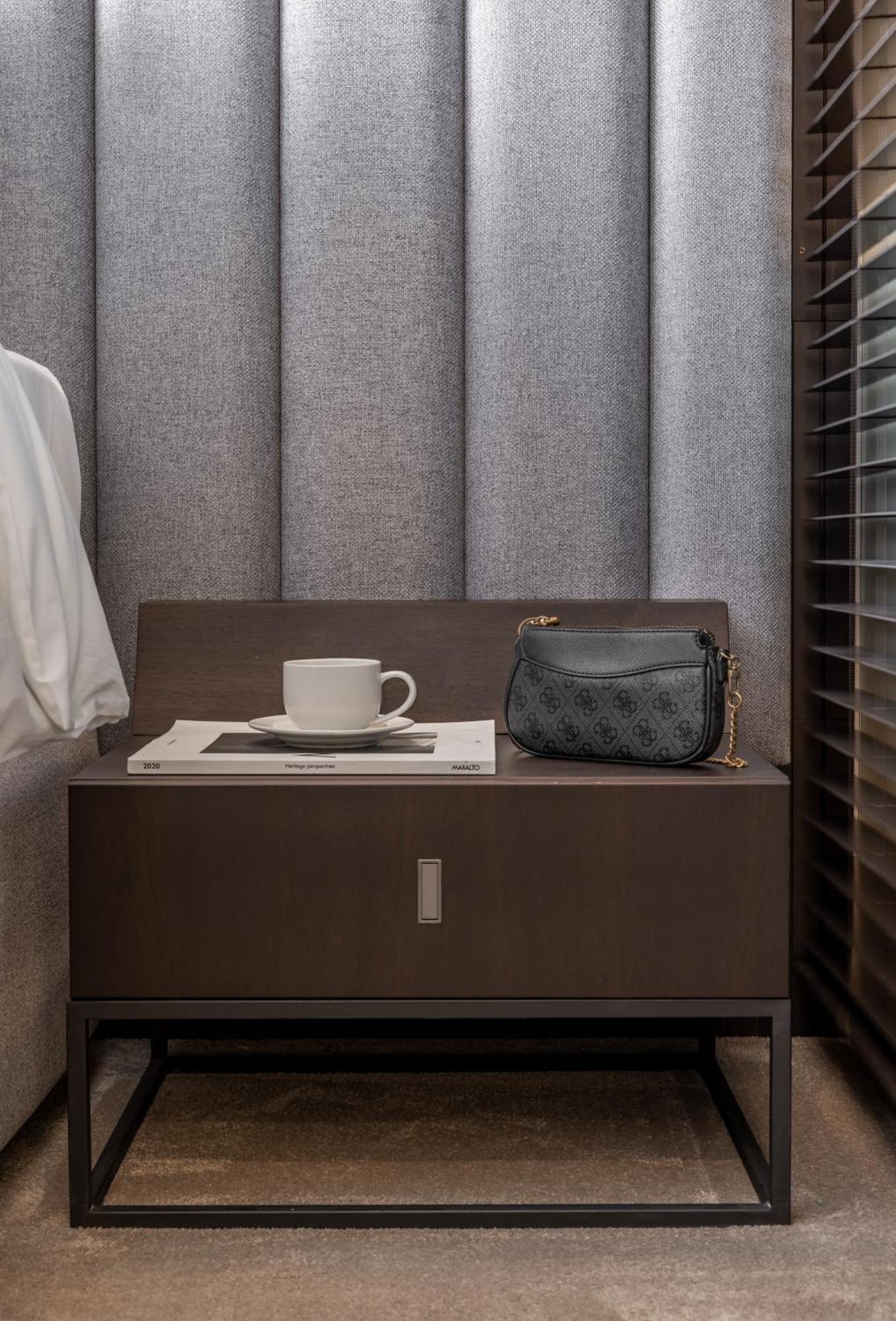 Derand Hotel Приштина Экстерьер фото