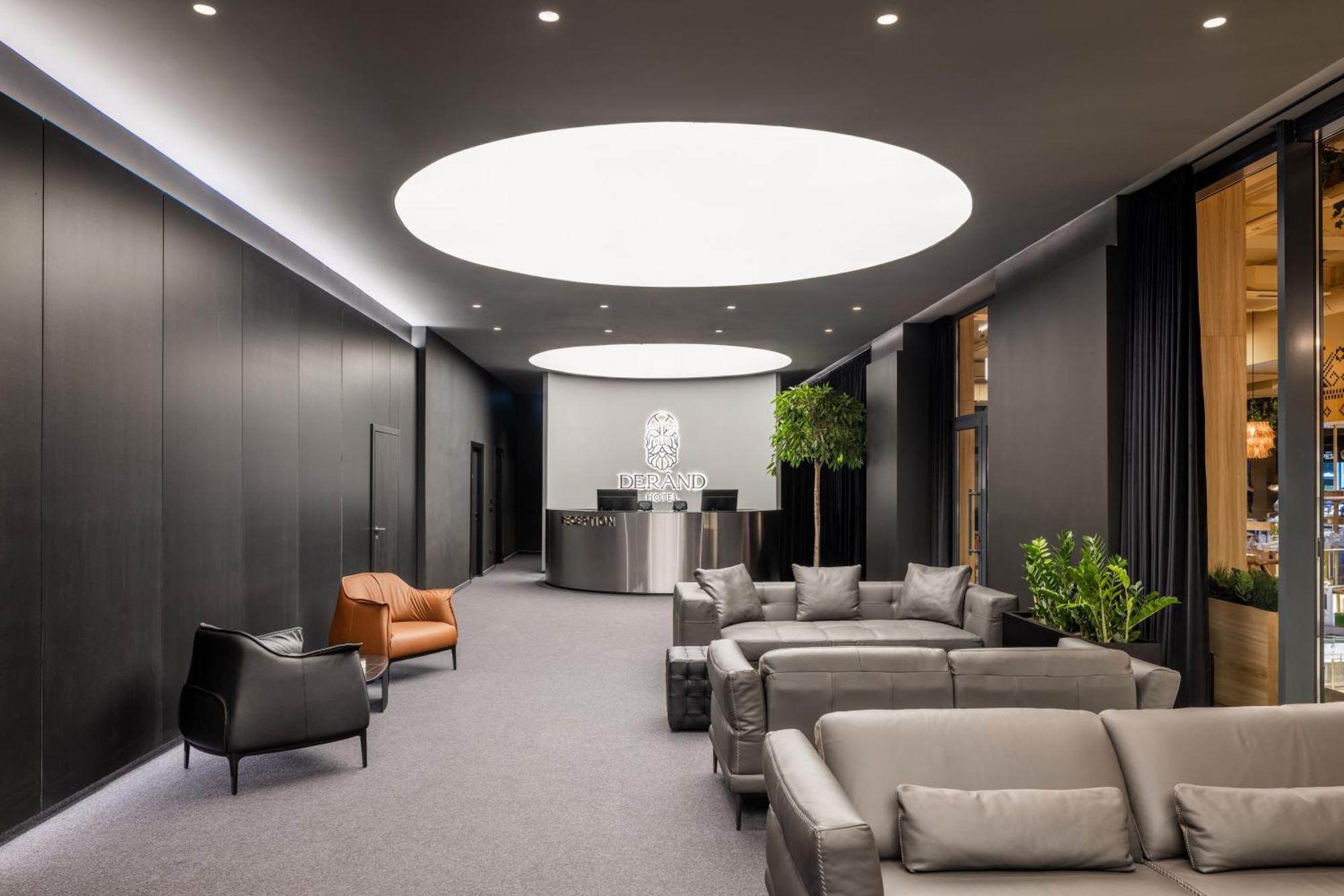 Derand Hotel Приштина Экстерьер фото