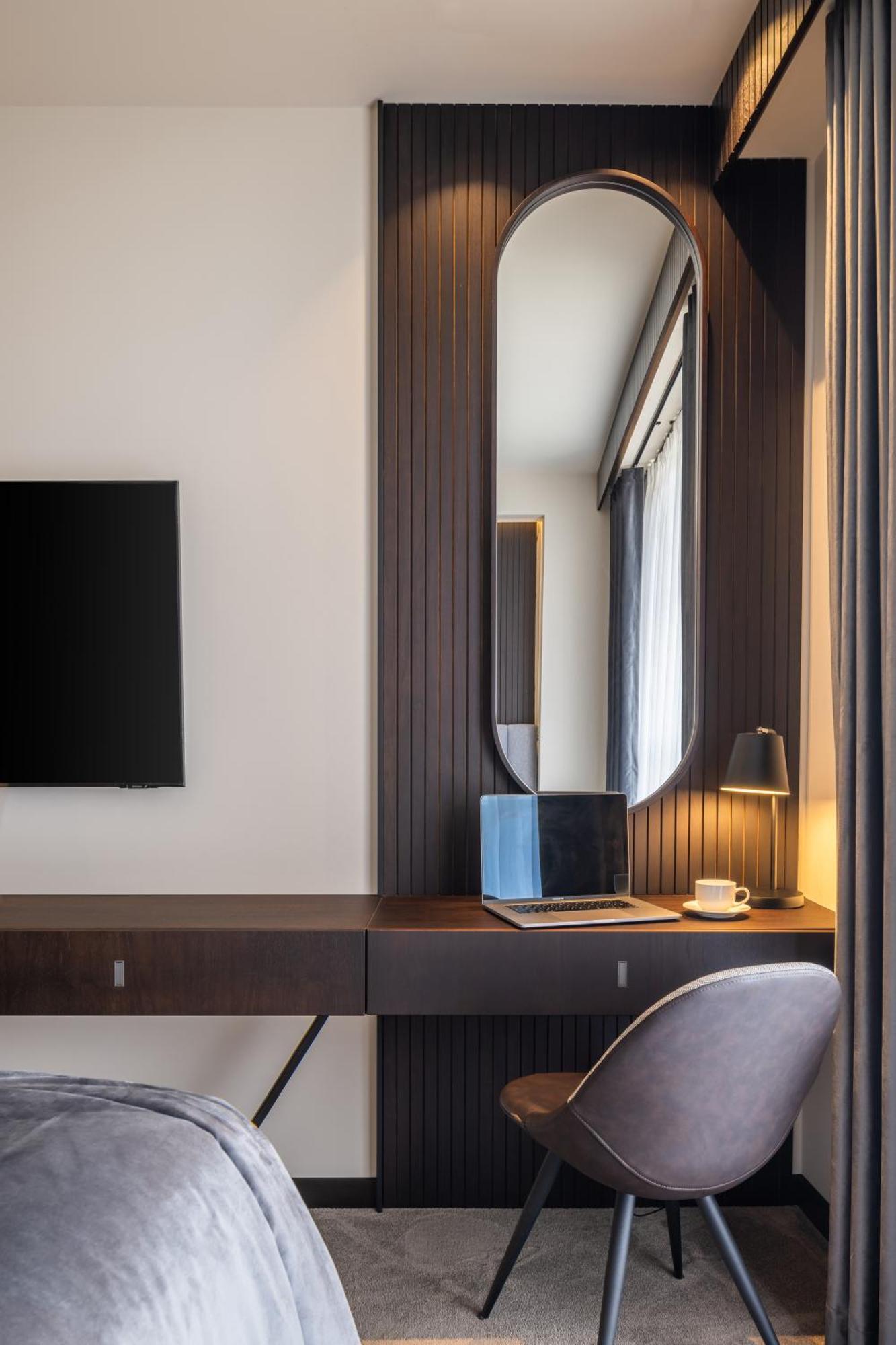 Derand Hotel Приштина Экстерьер фото